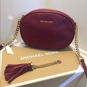 Michael kors crossbody bag